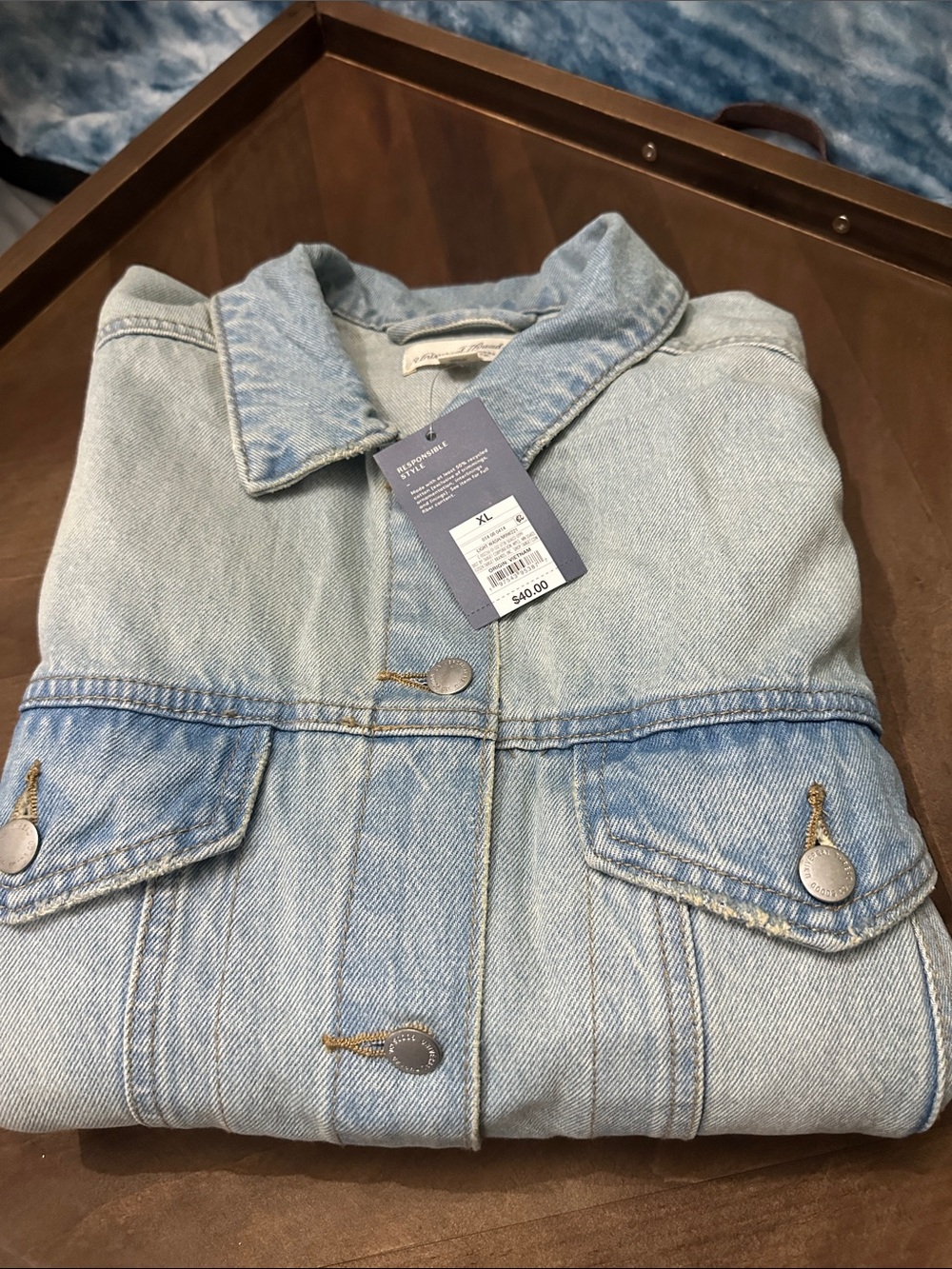 Universal Thread Light Blue Denim Jacket - Oversized Jean Coat - Picture 4 of 4
